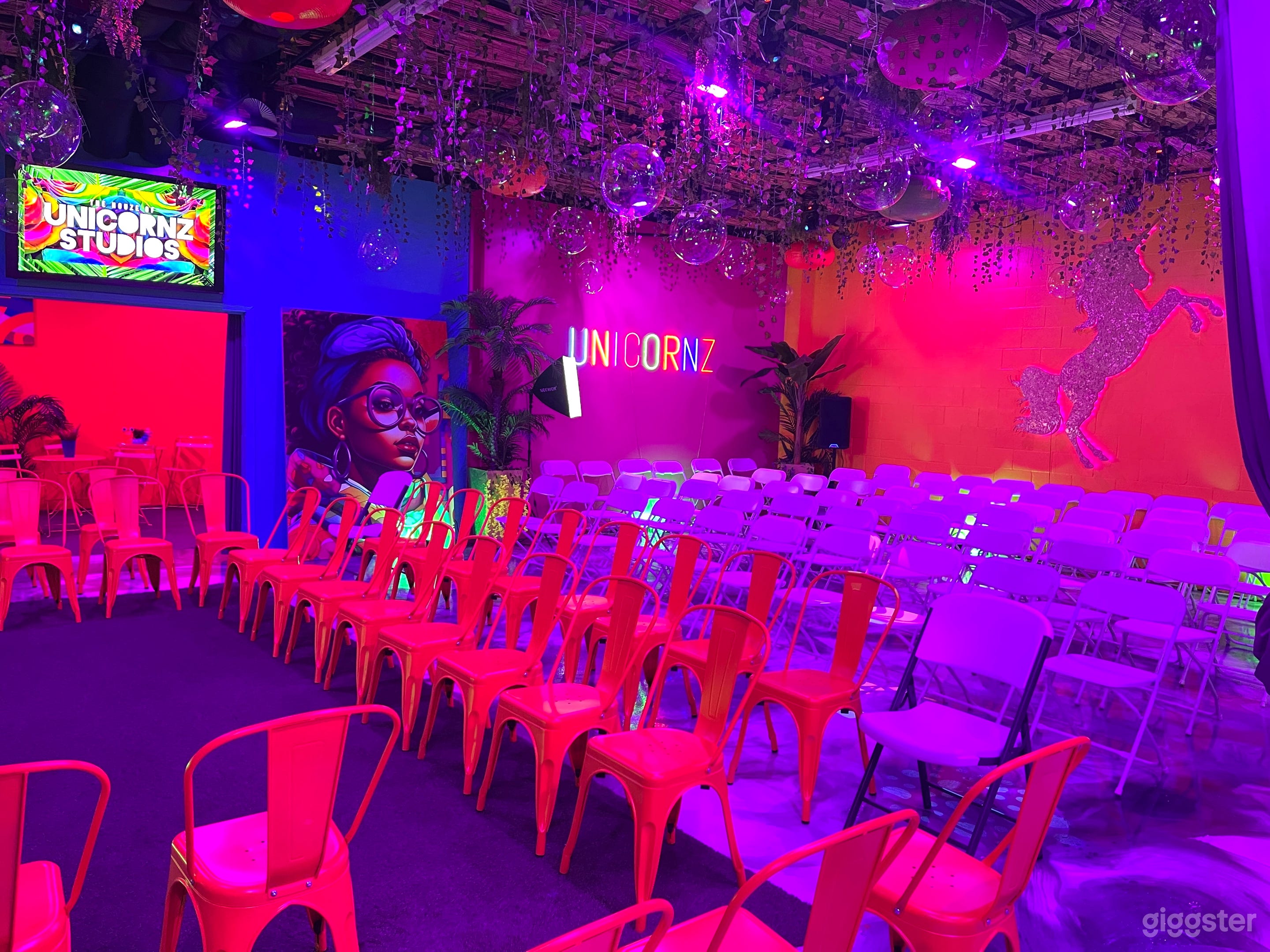 Colorful Eclectic Space in Downtown Atlanta Photo 3