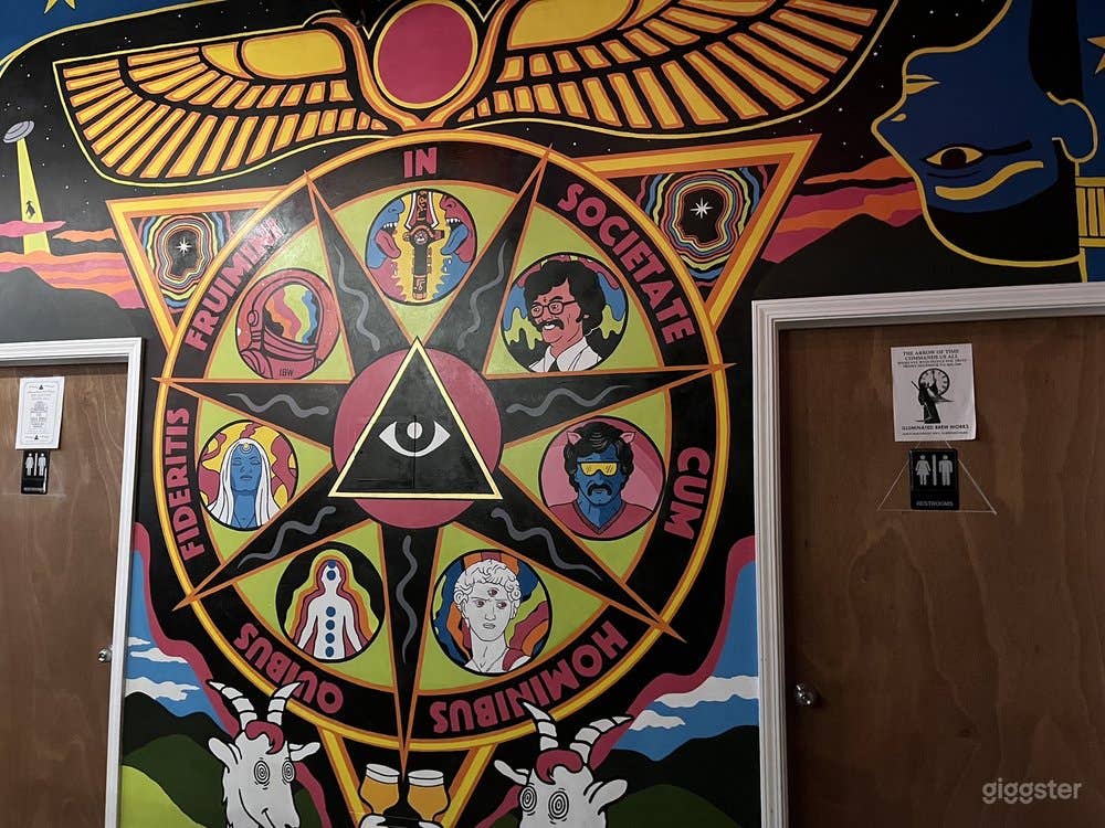 Murals and artwork from local Chicago artists.