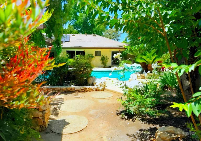  Resort-Style Pool + Hot Tub Grotto 
