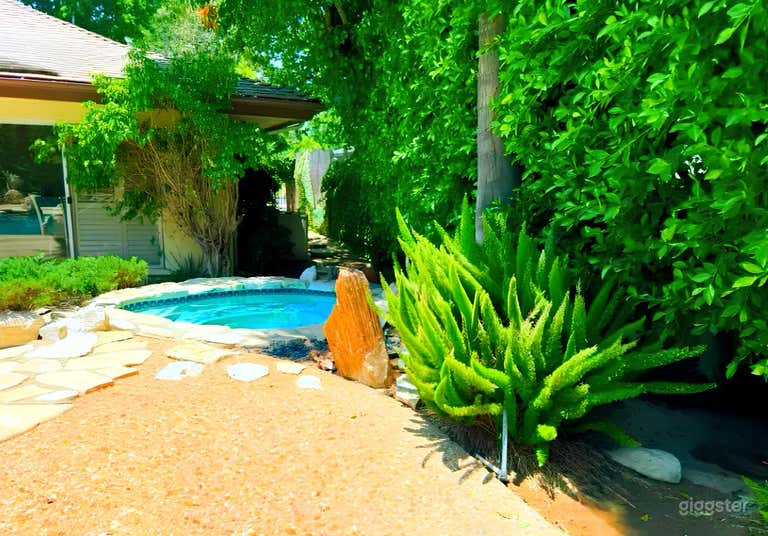  Resort-Style Pool + Hot Tub Grotto 