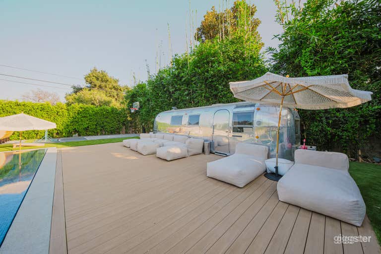  MODERN OASIS VINTAGE AIRSTREAM 