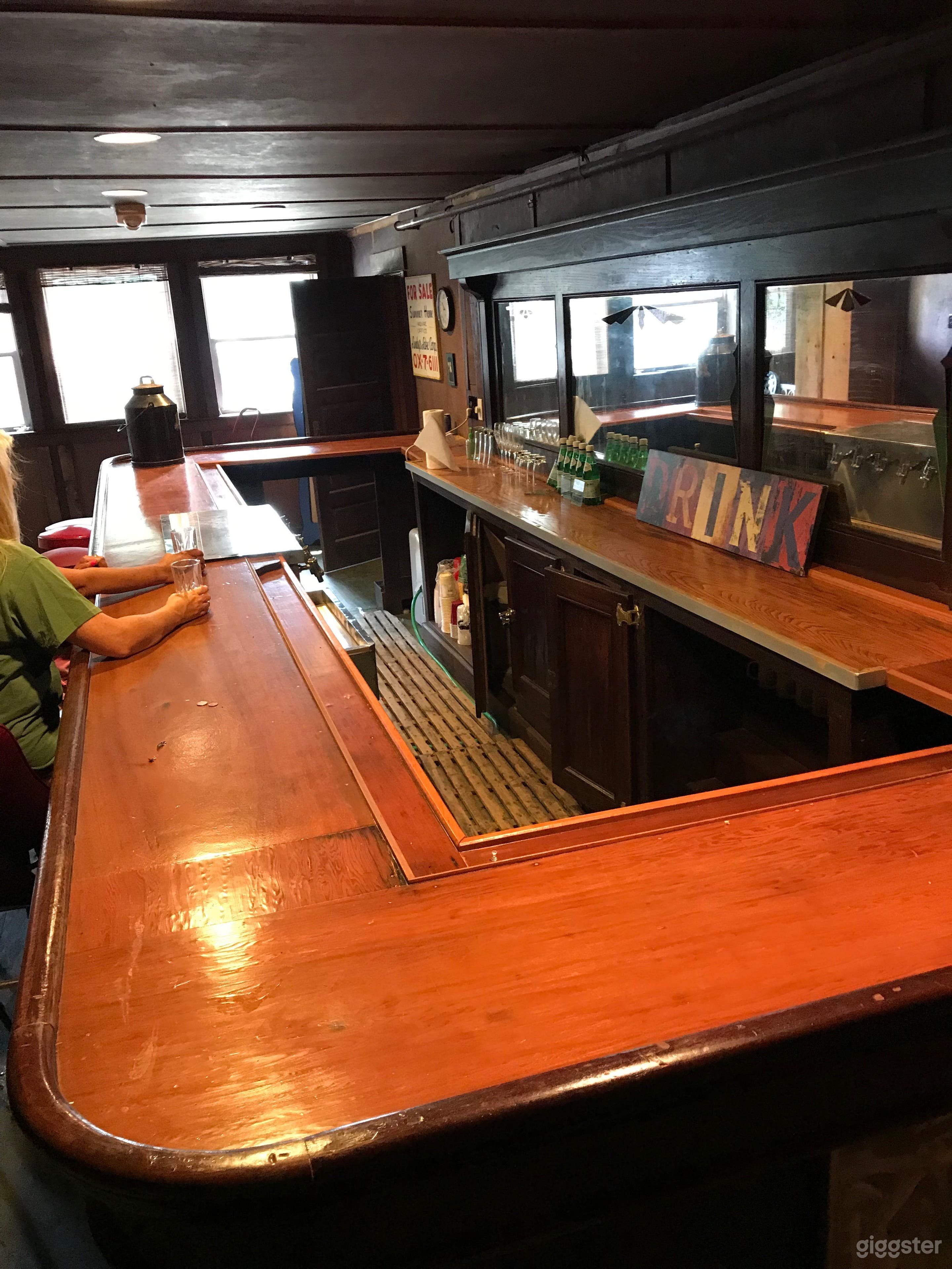 Historic 1920 Bar/house Photo 4