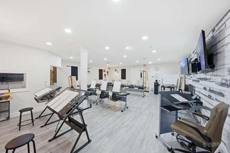  Creative Workshop & Facilitation Studio | Flexible Layout 
