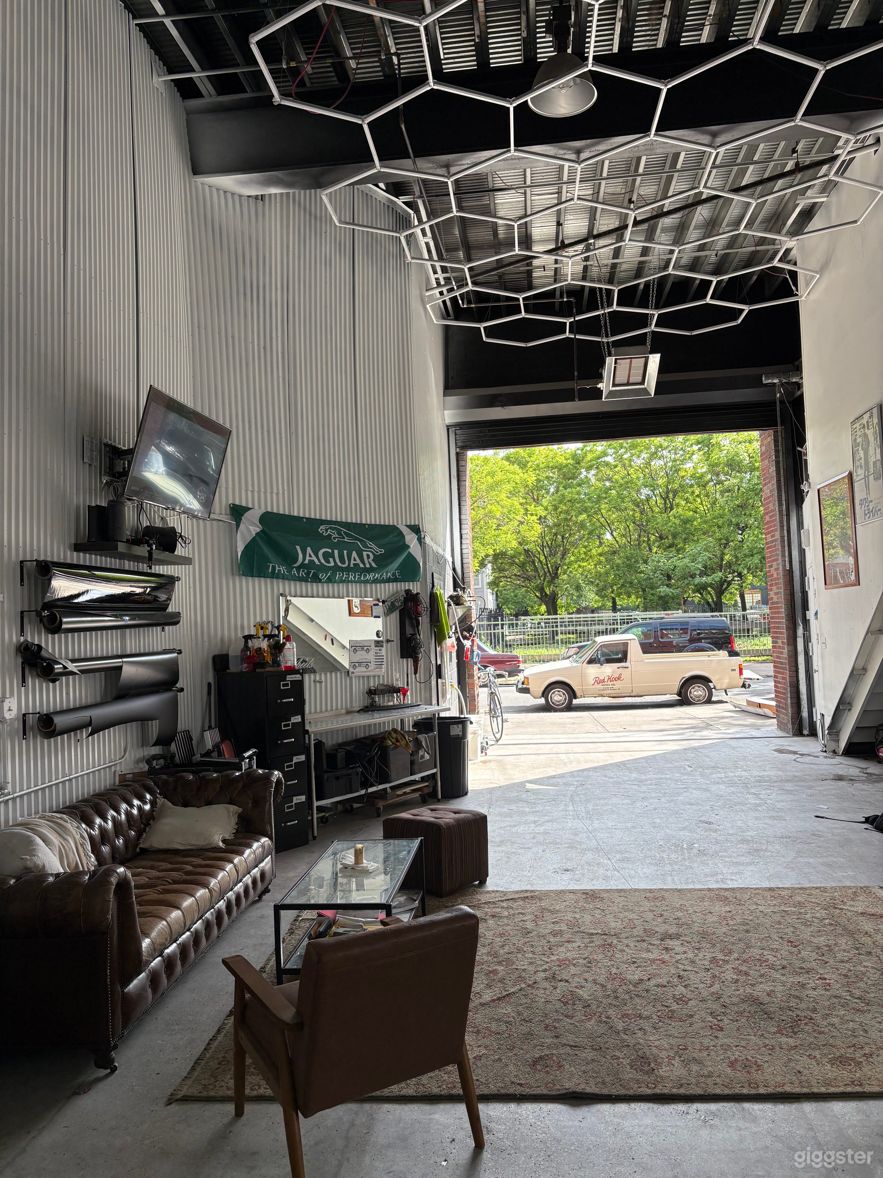 Private Garage Space Available for Rent Photo 1