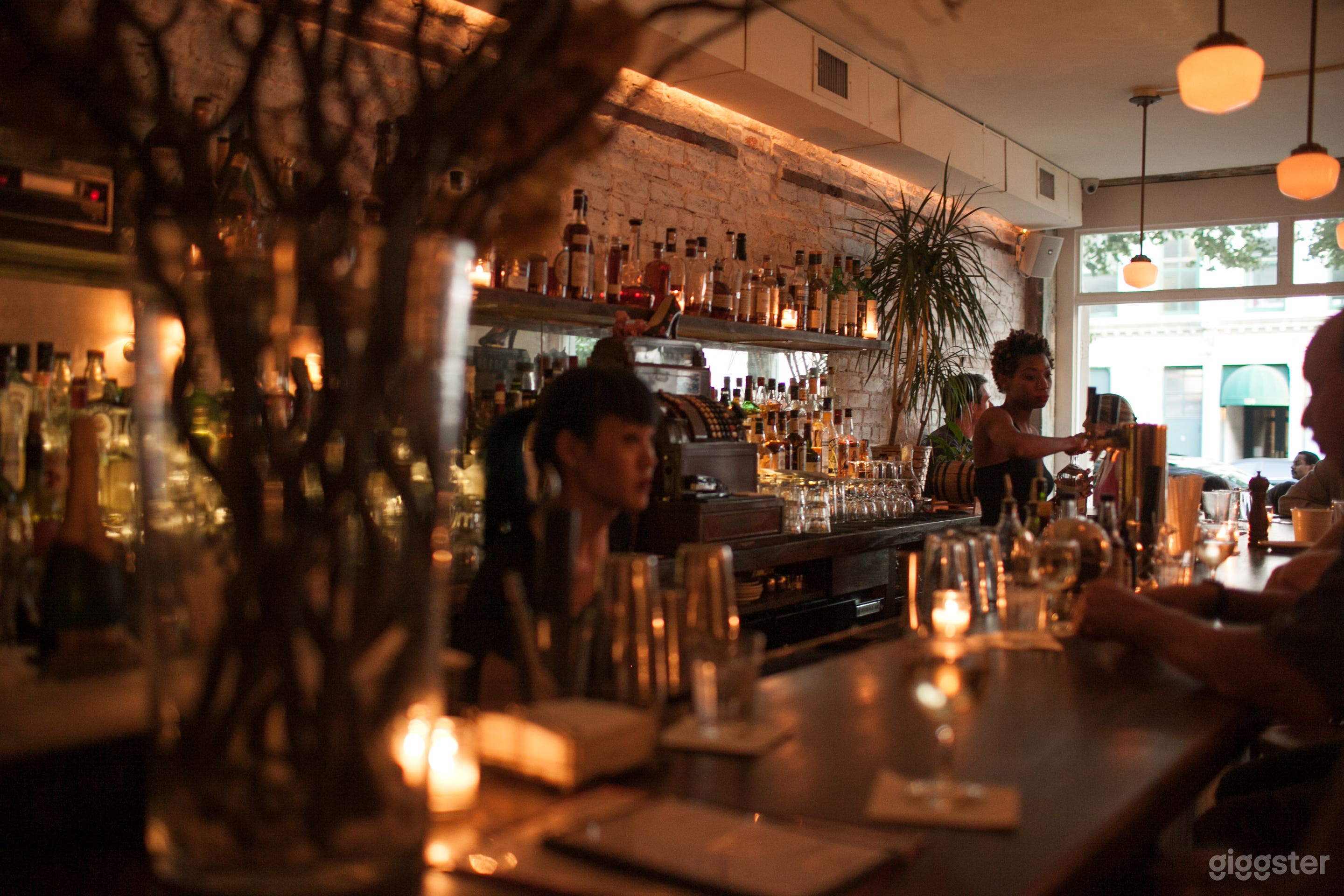 Cute French bistro Photo 3