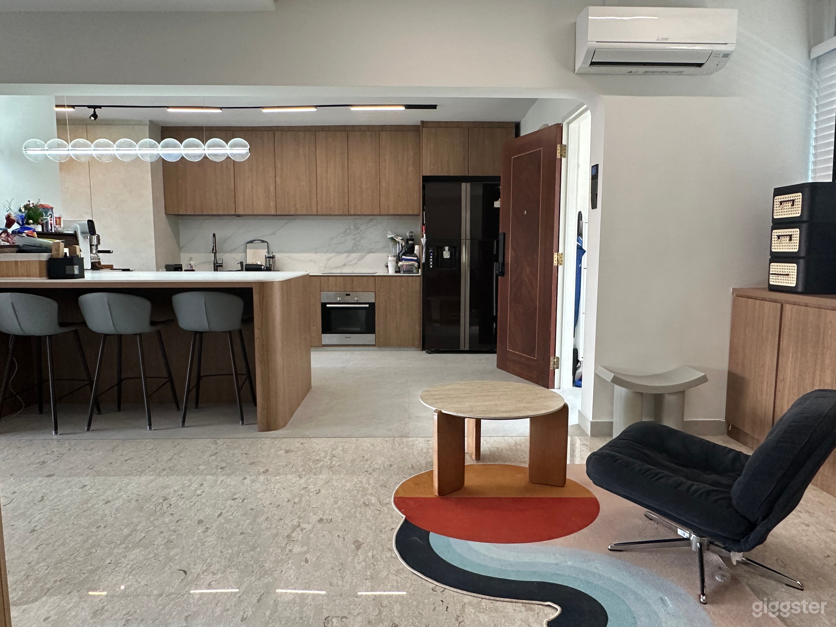 HDB Masionette located in the West area Photo 1