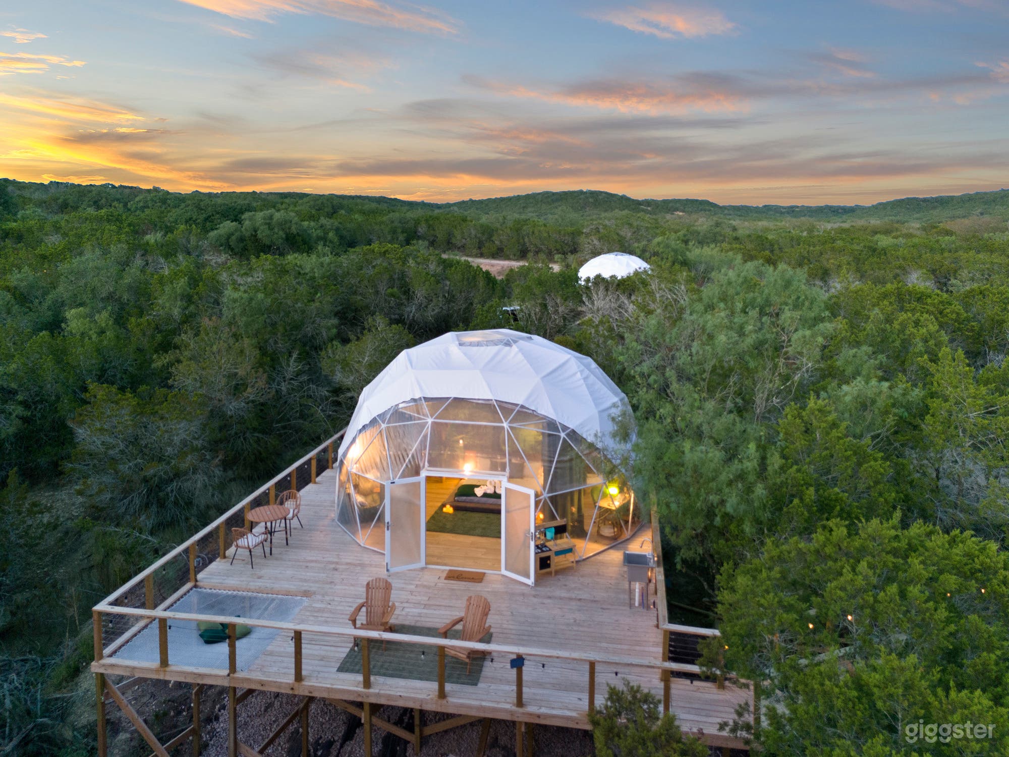 Stargazing Dome for Serene and Surreal Experience Photo 1