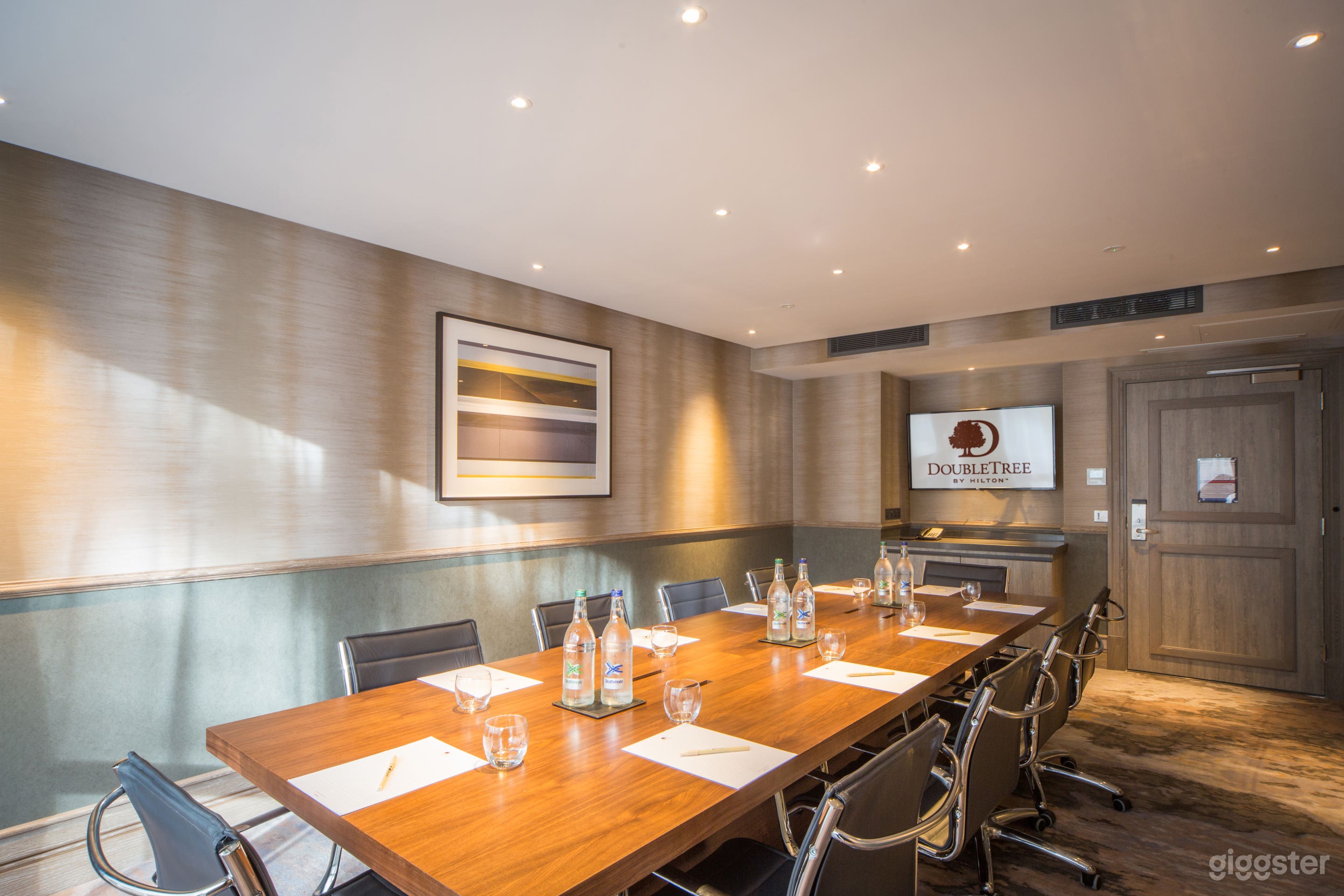 Sydney Camm Suite with air-conditioning and natural daylight