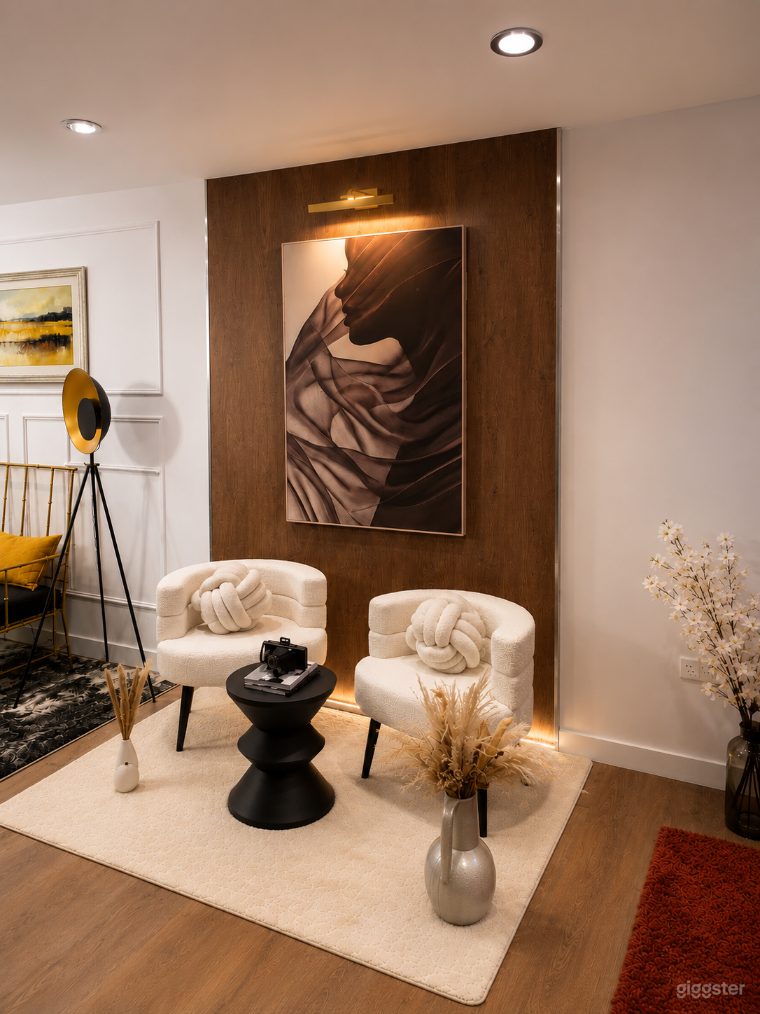Multi Set Creative Studio for Photo, Video & Podcast London Photo 4
