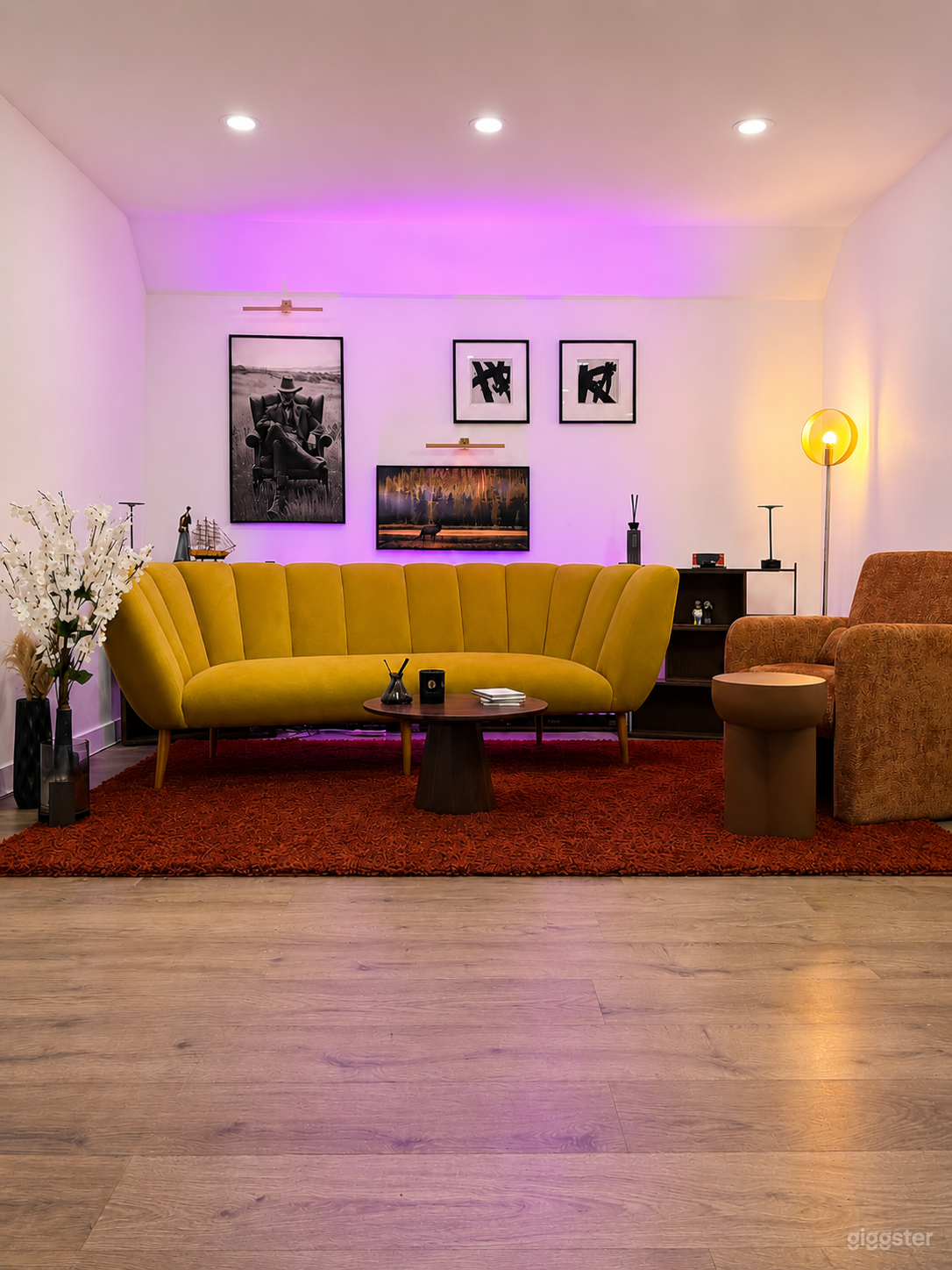 Multi Set Creative Studio for Photo, Video & Podcast London Photo 2