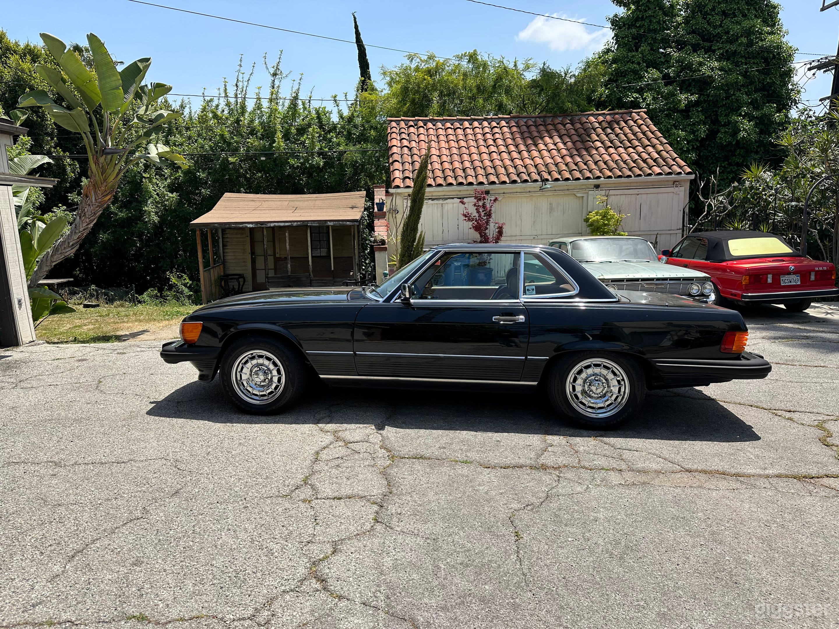 Vintage Black Mercedes 1989 560SL Photo 3
