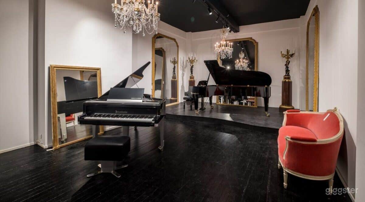 London Flagship Showroom Photo 3