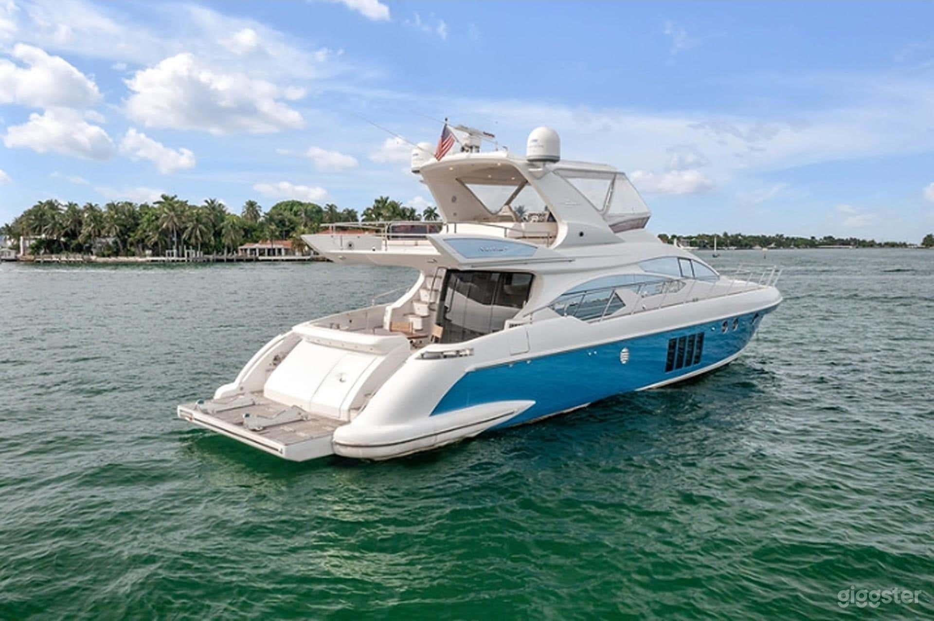 64' AZIMUT YACHT Photo 2