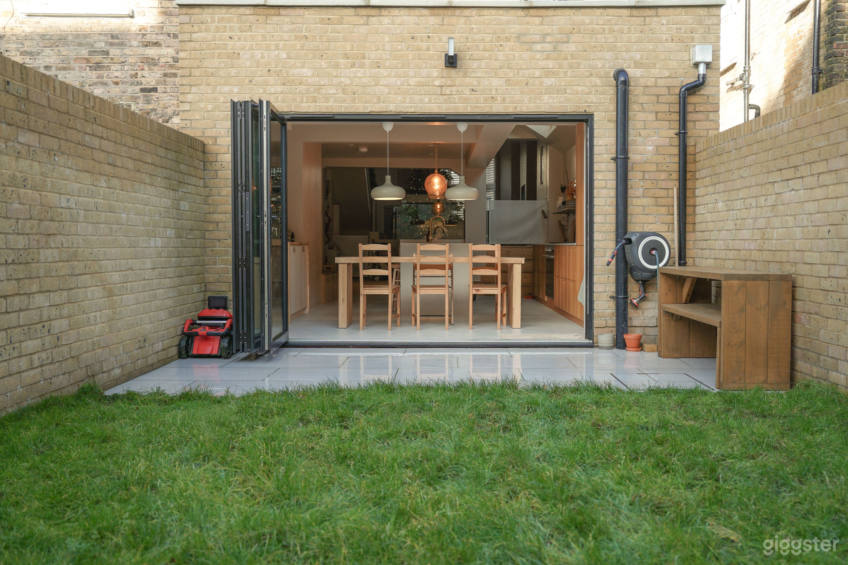 Modern + Scandi + Light Home with Bali/Tulum Bathrooms Photo 4