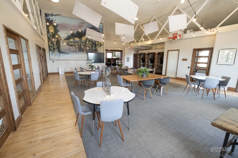  Historic Natural Light Loft Creative Space 