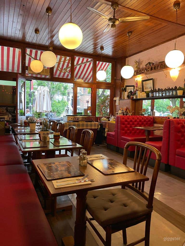 Chez Nous Café Photo 2