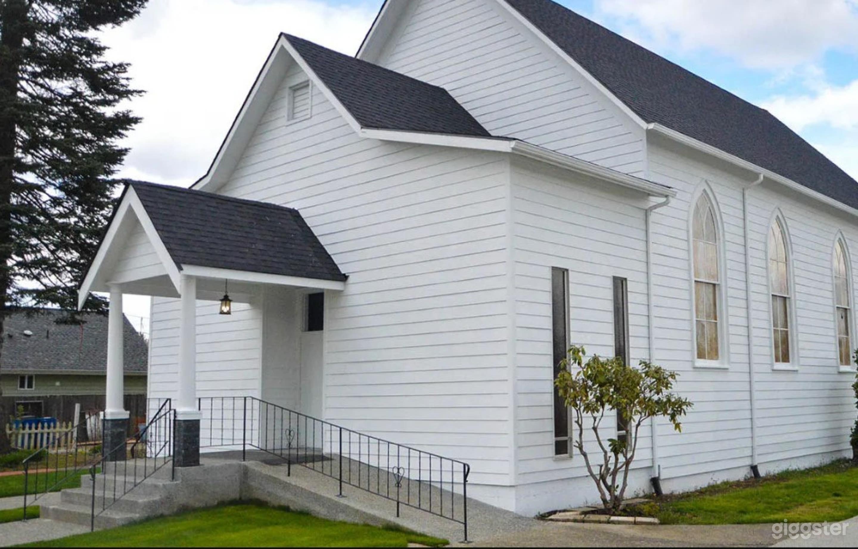 Timeless, Elegant &amp; Classy Events Place in Monroe Photo 2