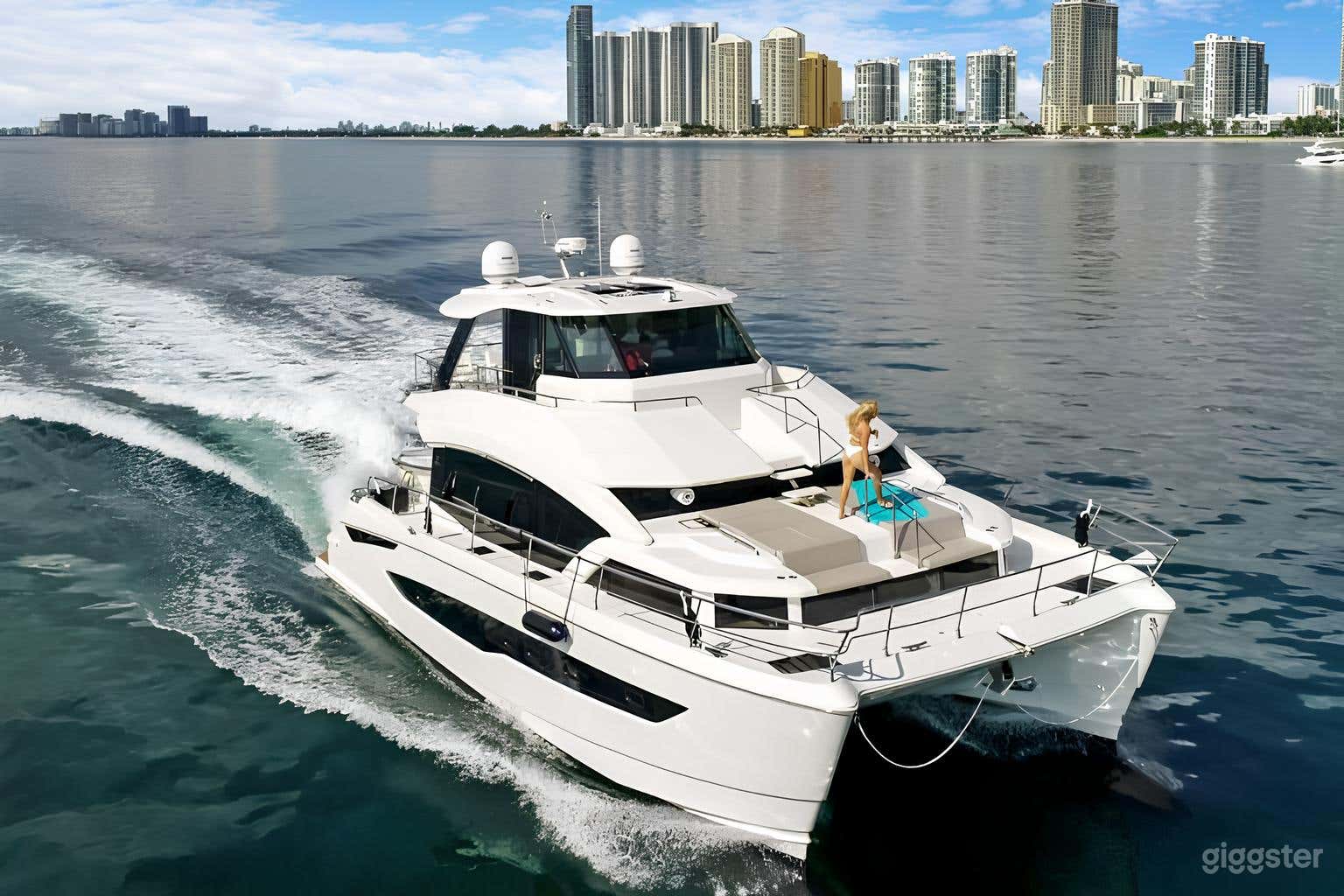 54" Aquila Yacht Photo 2