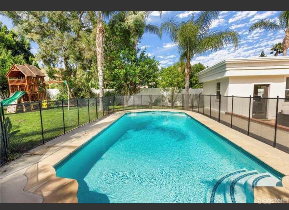 Spacious romantic oasis with peacocks  Photo 4