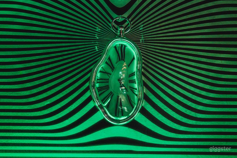  Back Lounge Wall Details 