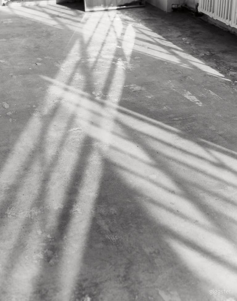  Chelsea Daylight Studio South Facing w/ Profoto EQ 