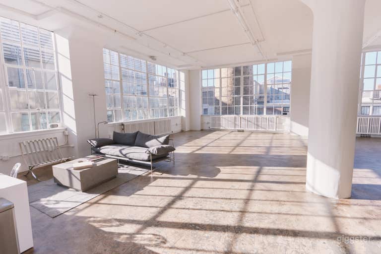  Chelsea Daylight Studio South Facing w/ Profoto EQ 