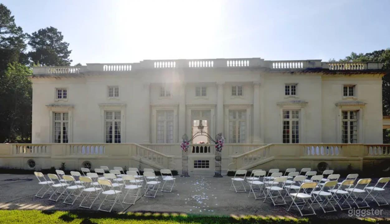 Chateau South Photo 2