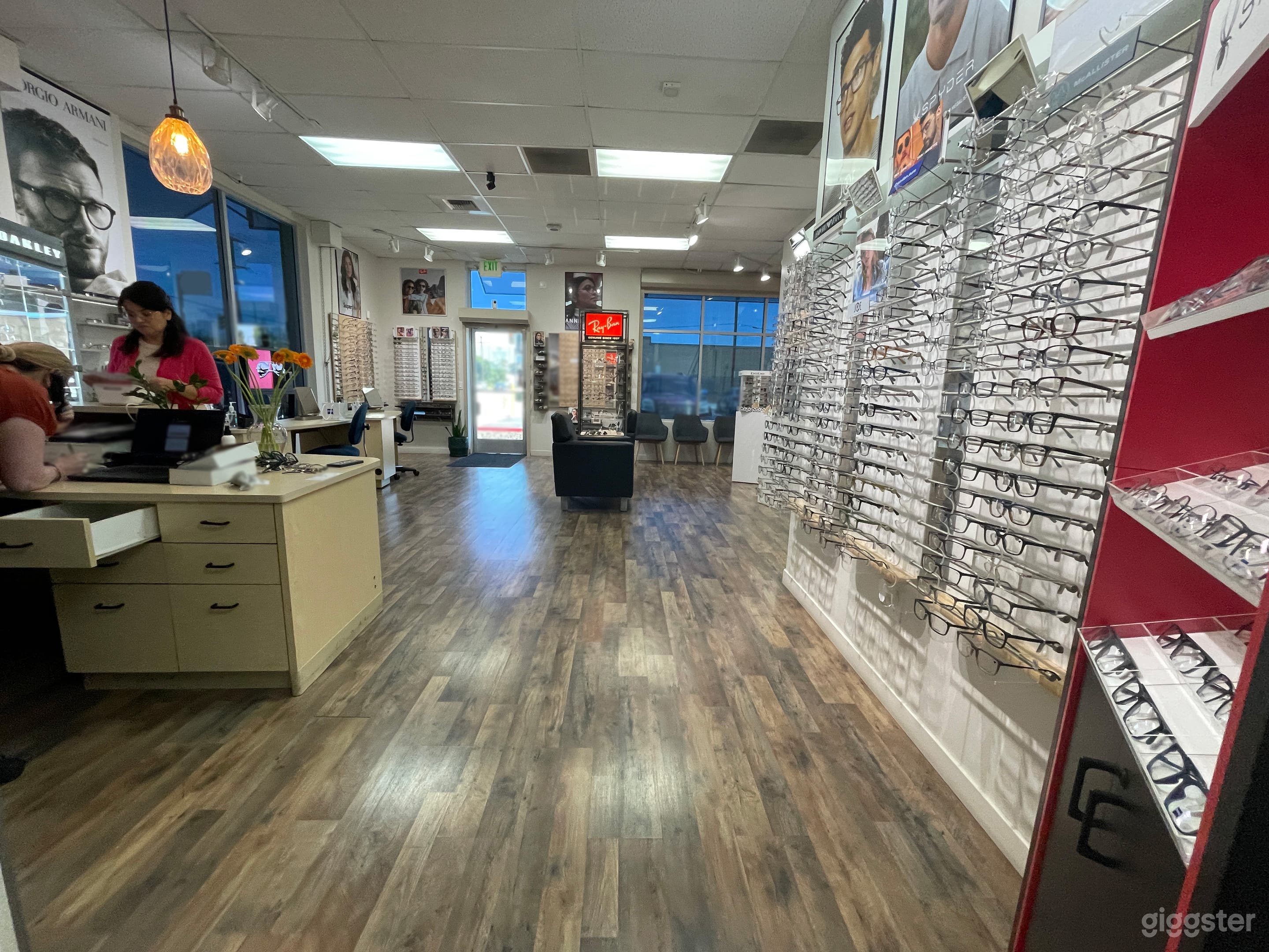 Modern Eyeware/Glasses Store Photo 3