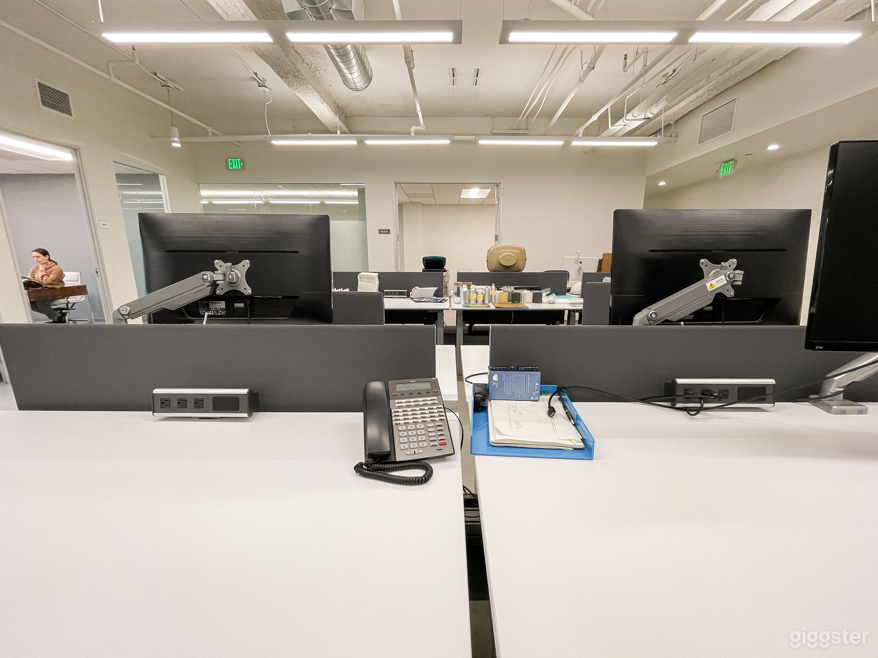 Modern Creative Space in the Heart of Century City Photo 4