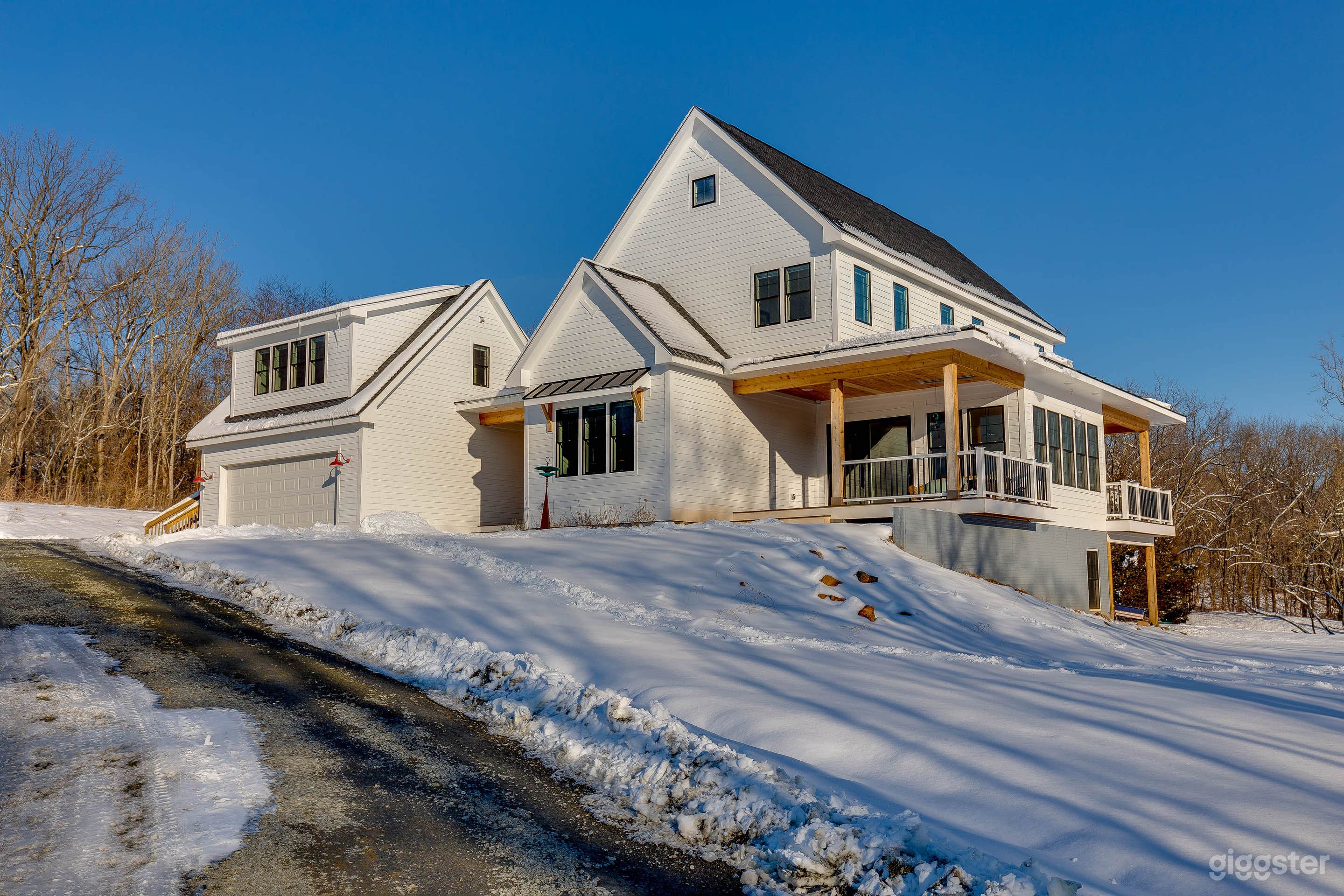 Modern Farmhouse  Photo 3