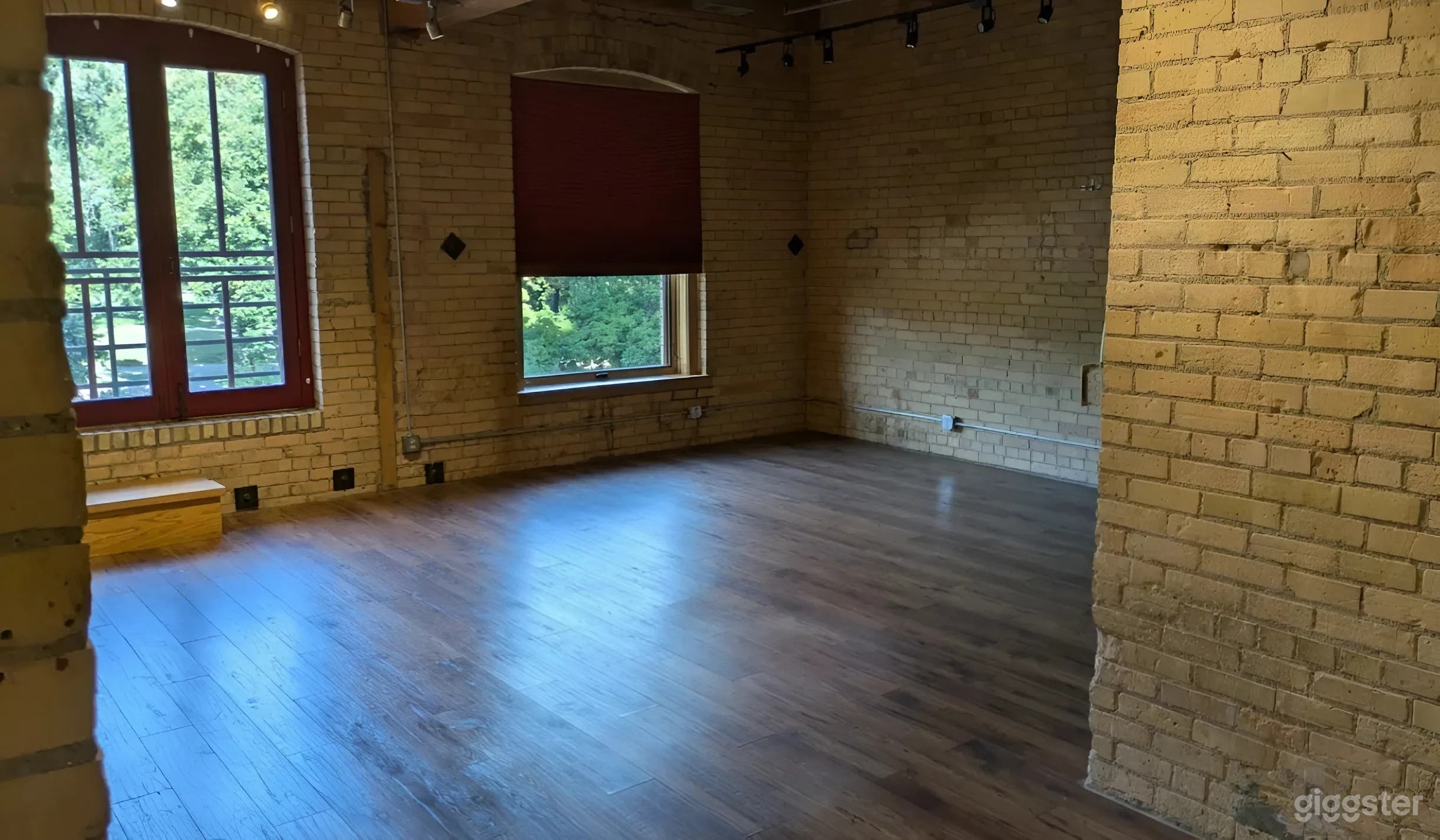 Fully Equipped Podcast & Content Creation Studio in Minneapolis Photo 2