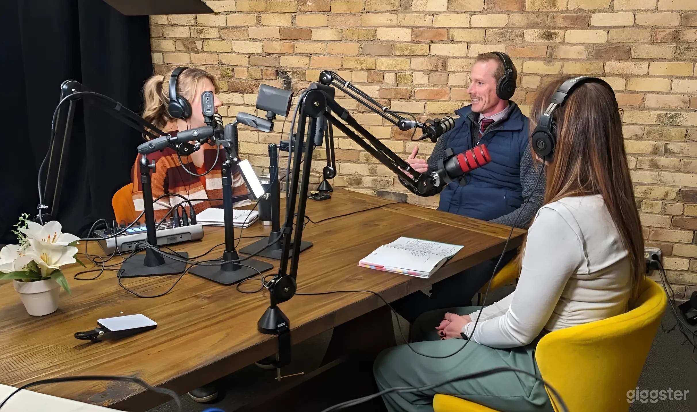 Fully Equipped Podcast & Content Creation Studio in Minneapolis Photo 4