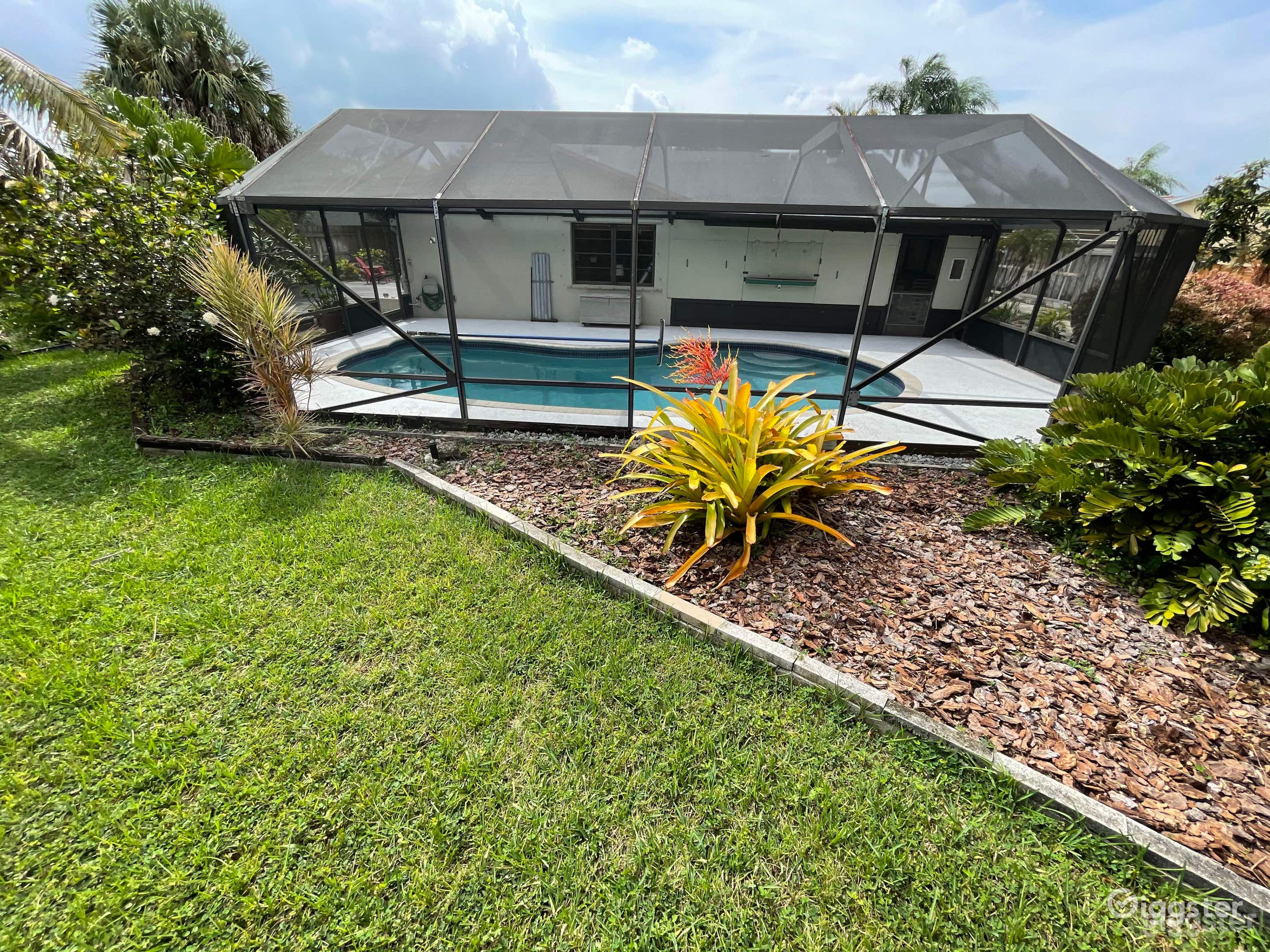 Amazing Outdoor Pool with Oasis Garden View Photo 2