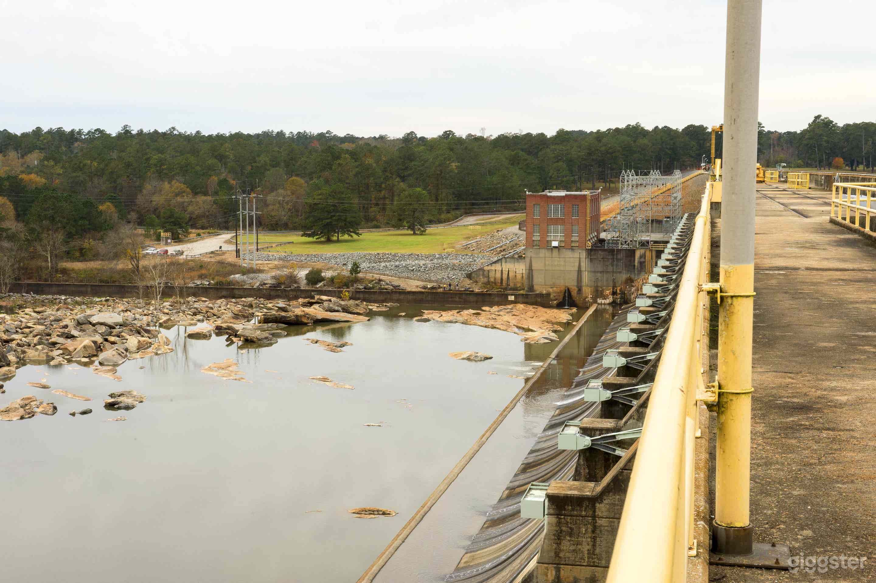 Hydroelectric dam on the Oconee River Photo 4