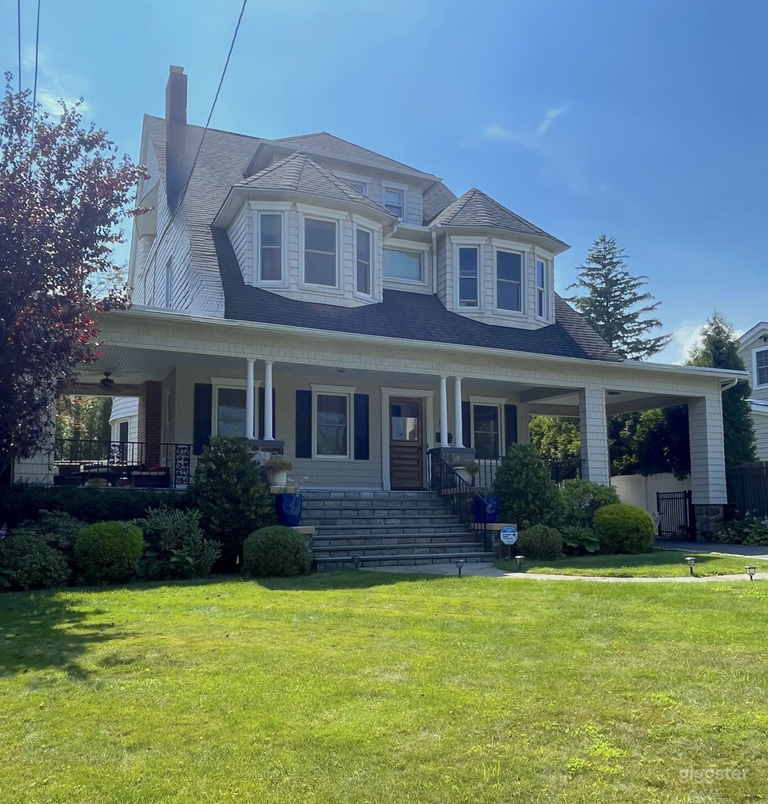  Charming 1800's New York Home with Historic Character 