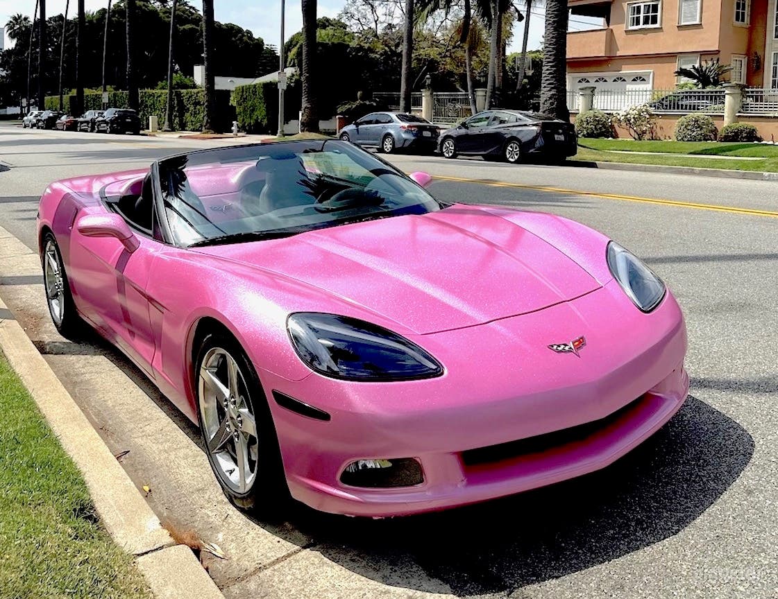  **BARBIE PINK CORVETTE** Photo 1