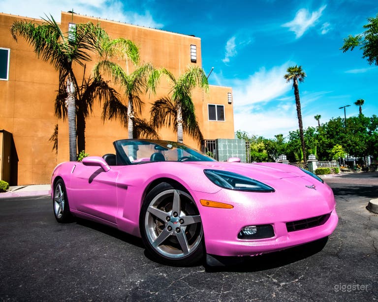   **BARBIE PINK CORVETTE** 