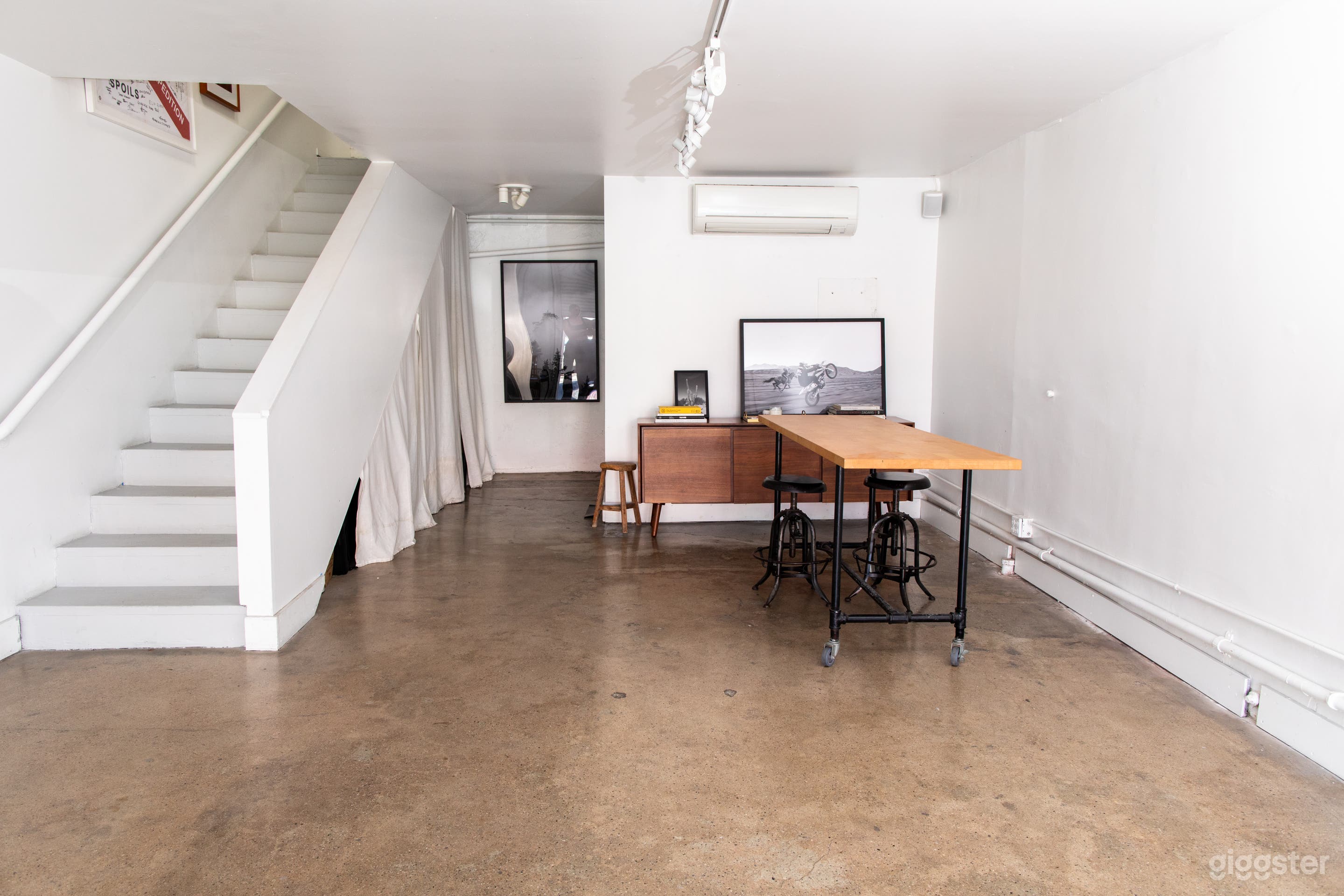 Production Office + Venice Photo Studio  Photo 2