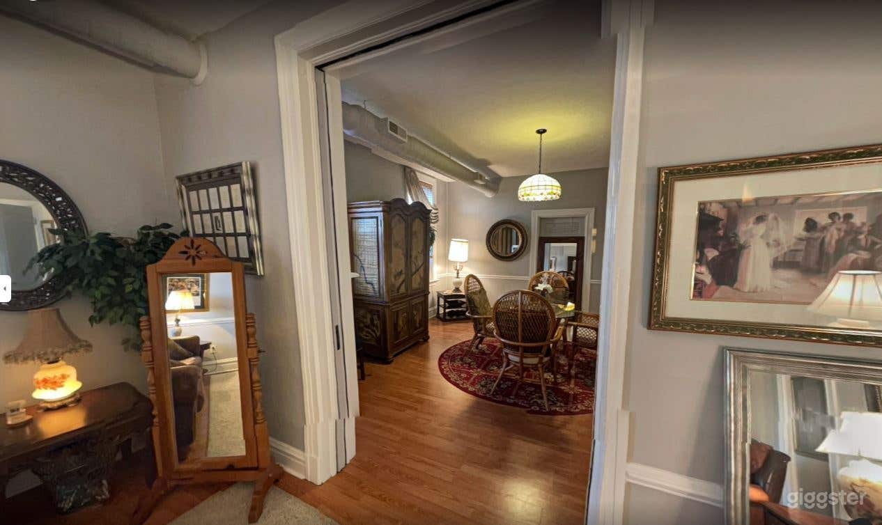 1940's Historic Opera House, Bridal Suite in Pacific Photo 3