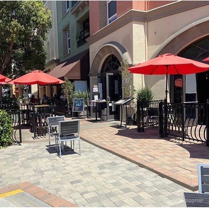 Outdoor Patio in Playa Vista Photo 2