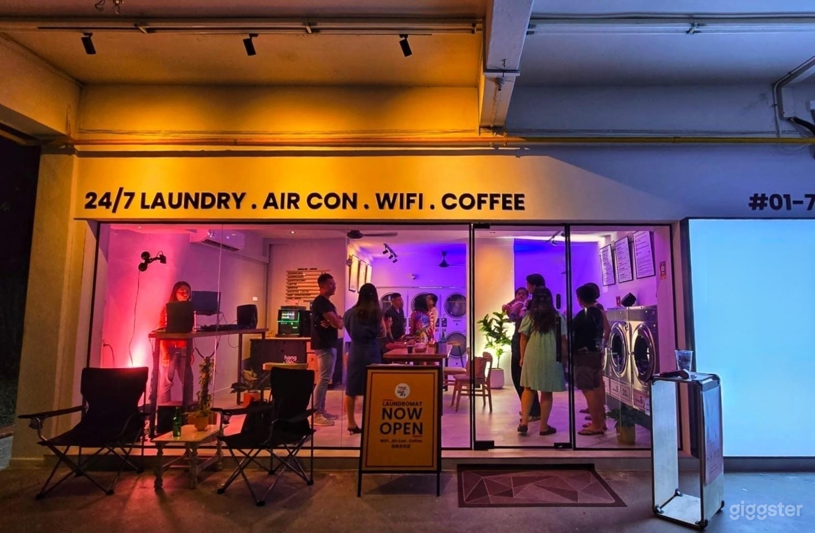 Modern Laundromat with Air Con & Coffee Photo 4