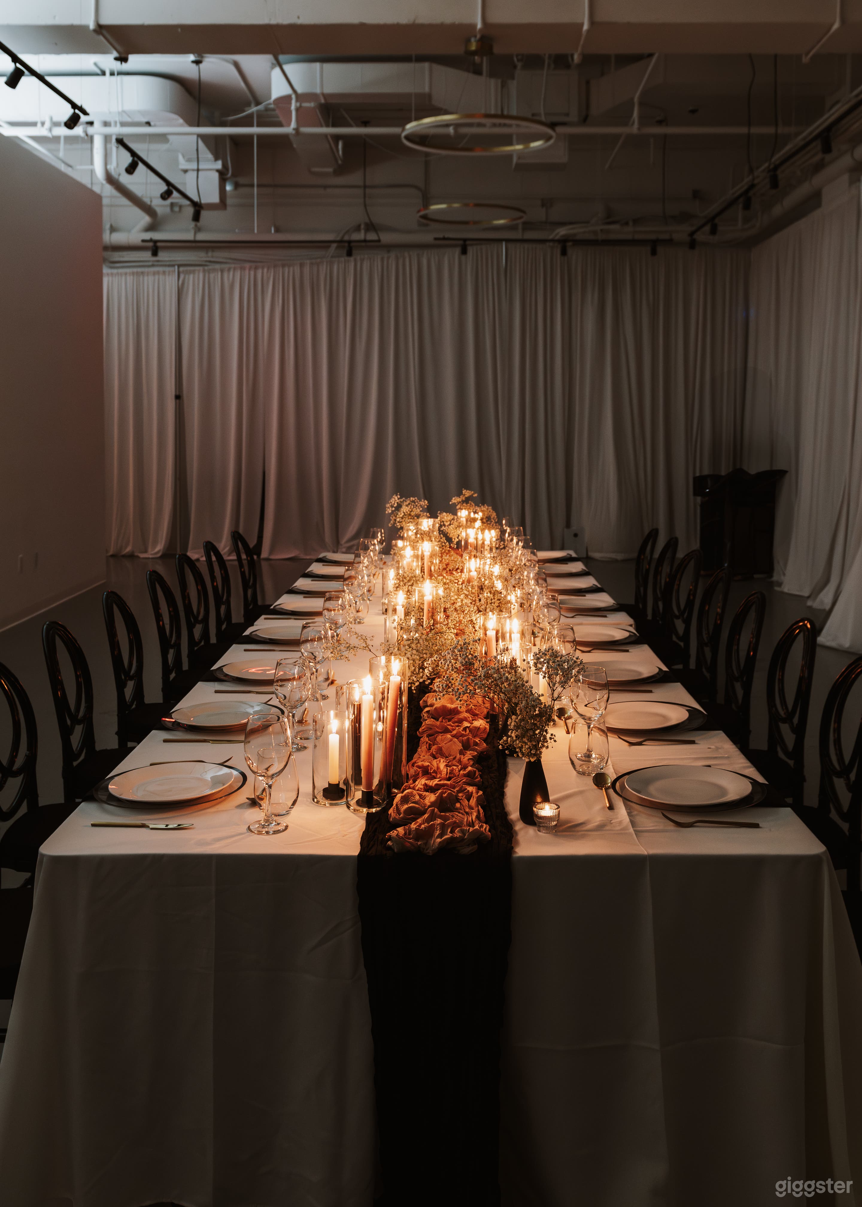Sleek Modern and Versatile Event Space Photo 2