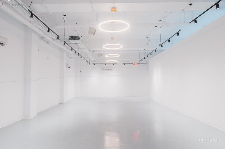  Sleek Modern and Versatile Event Space 