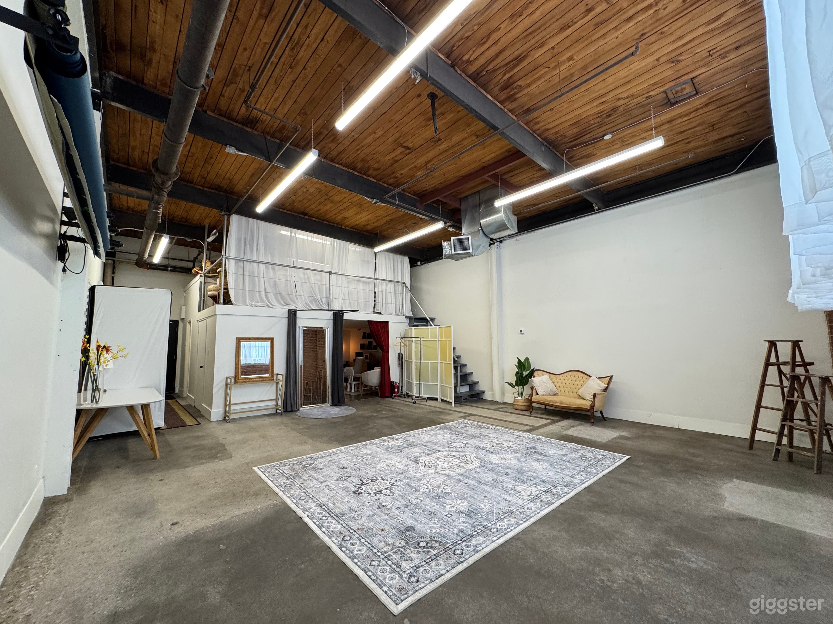 West End Bright Loft Studio | Photography, Workshops & Event Photo 1