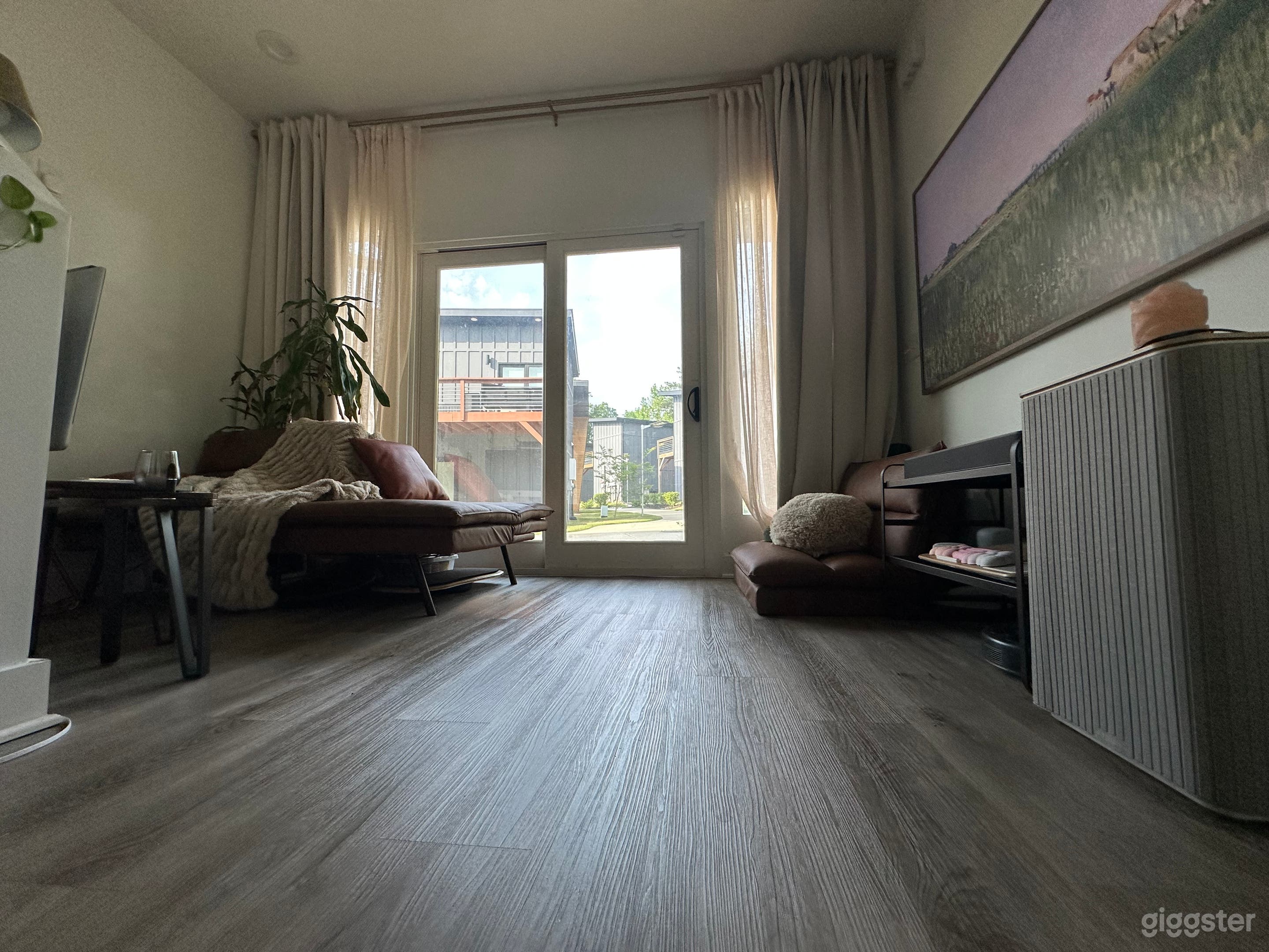 Calm Scenic Condo in Nature Photo 4