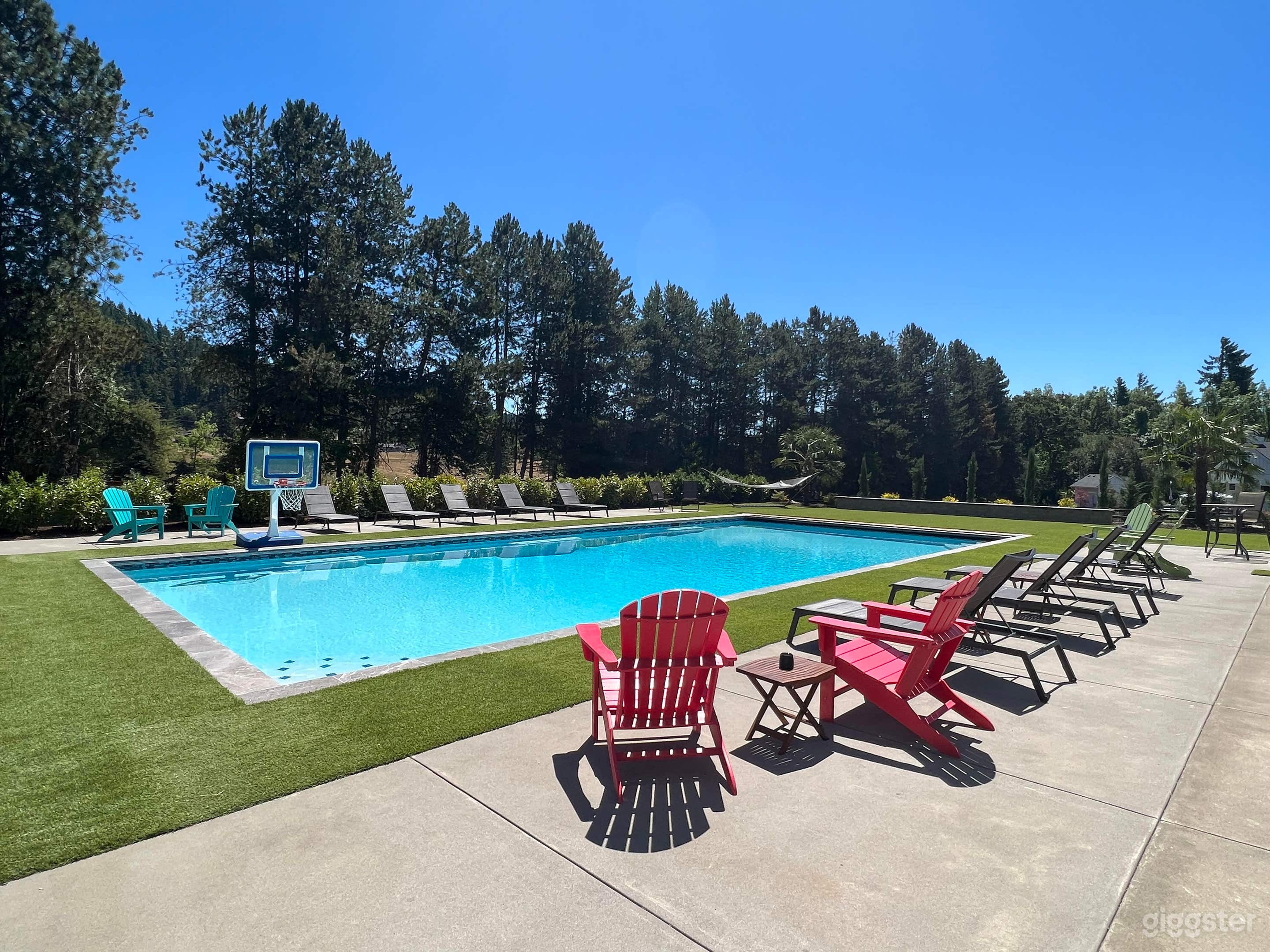 Lots of seating and a golf course view!