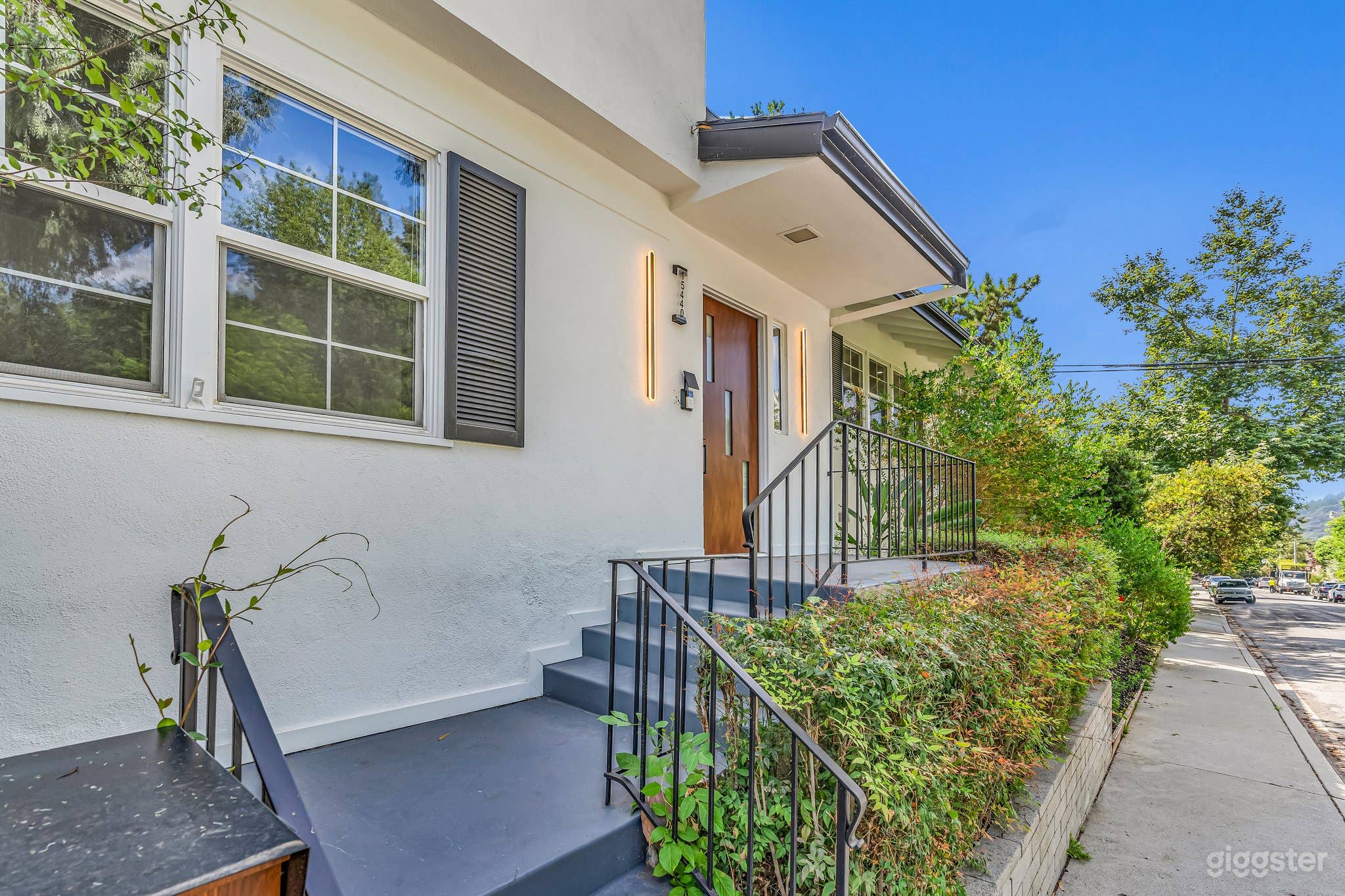 Zen home for meetings, photoshoots and events Photo 3