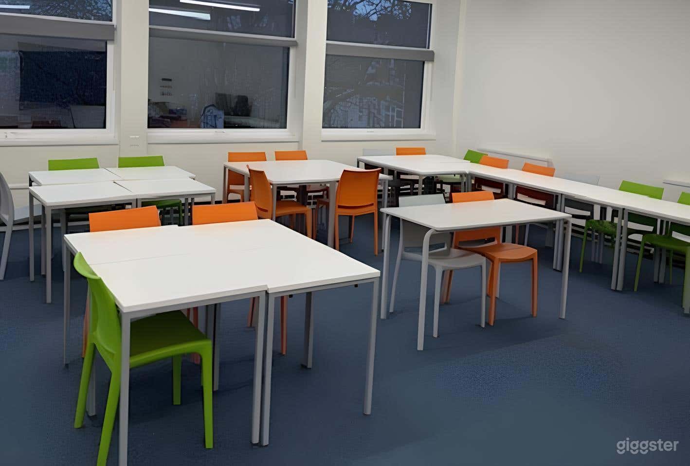 Modern Classroom - Regents Park Photo 4