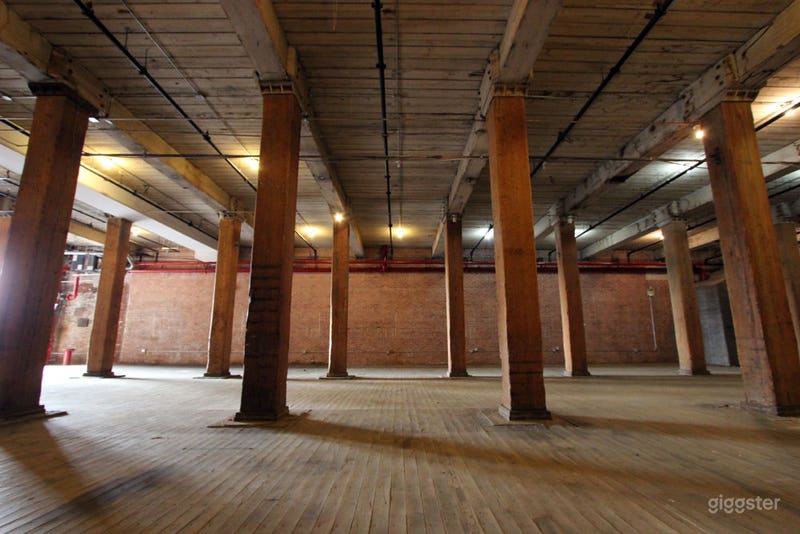 Shapira's Brown Warehouse Photo 1