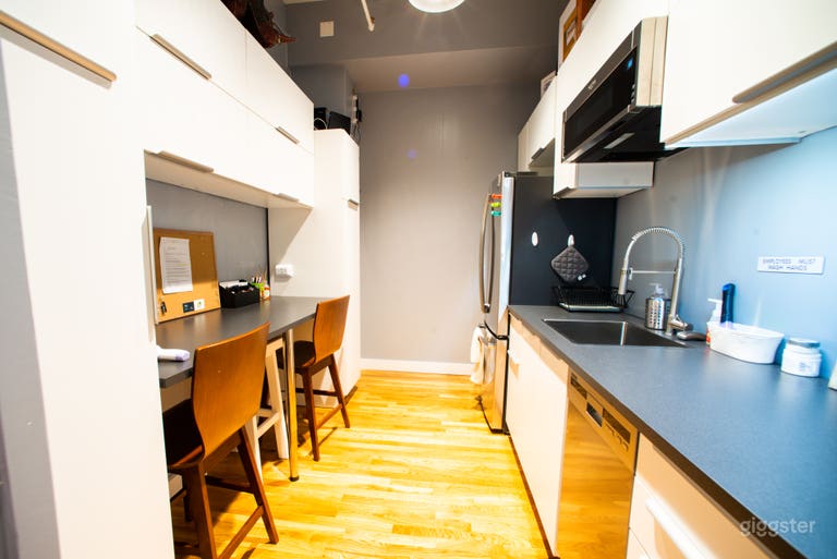  Modern Transformative Soundproof Multi-room Space  